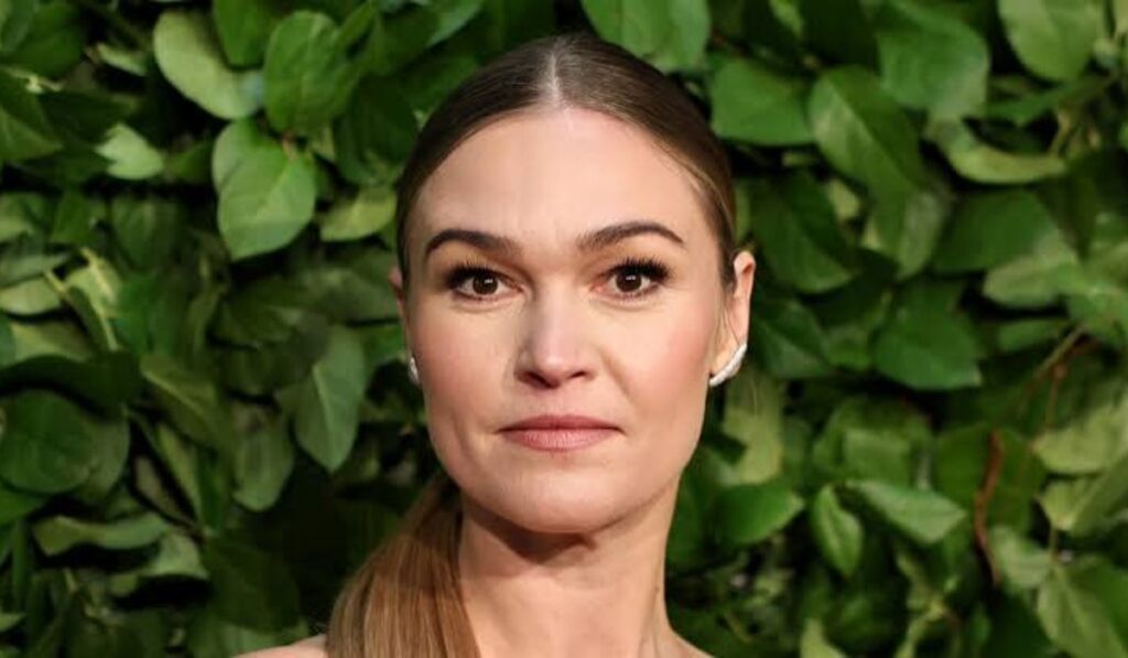 Julia Stiles