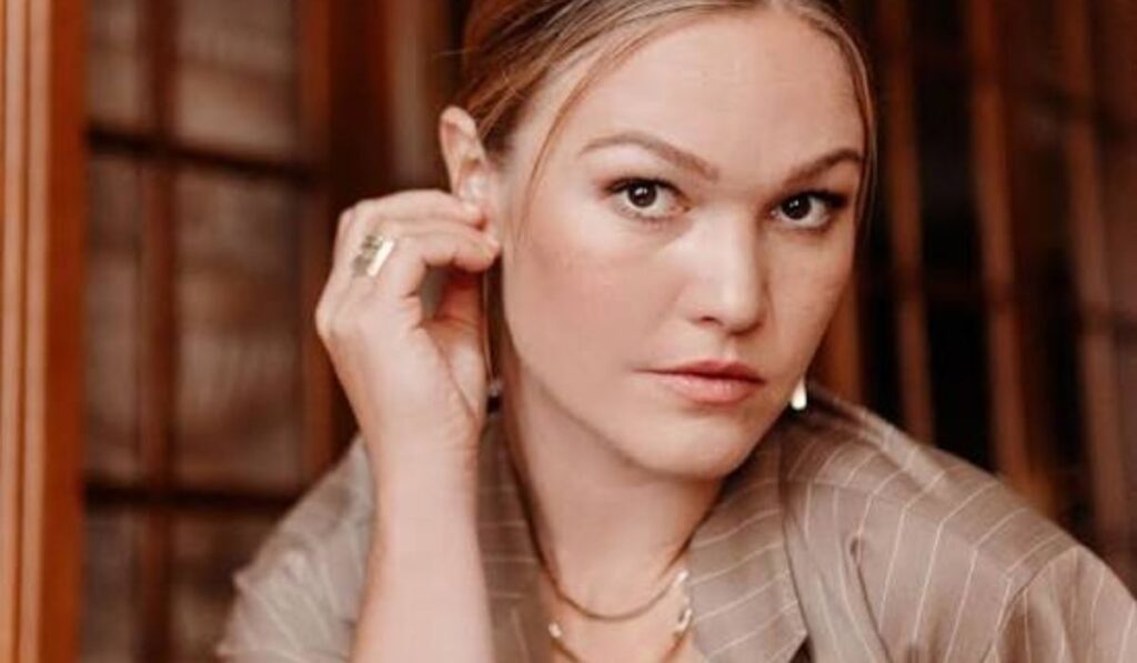 Julia Stiles